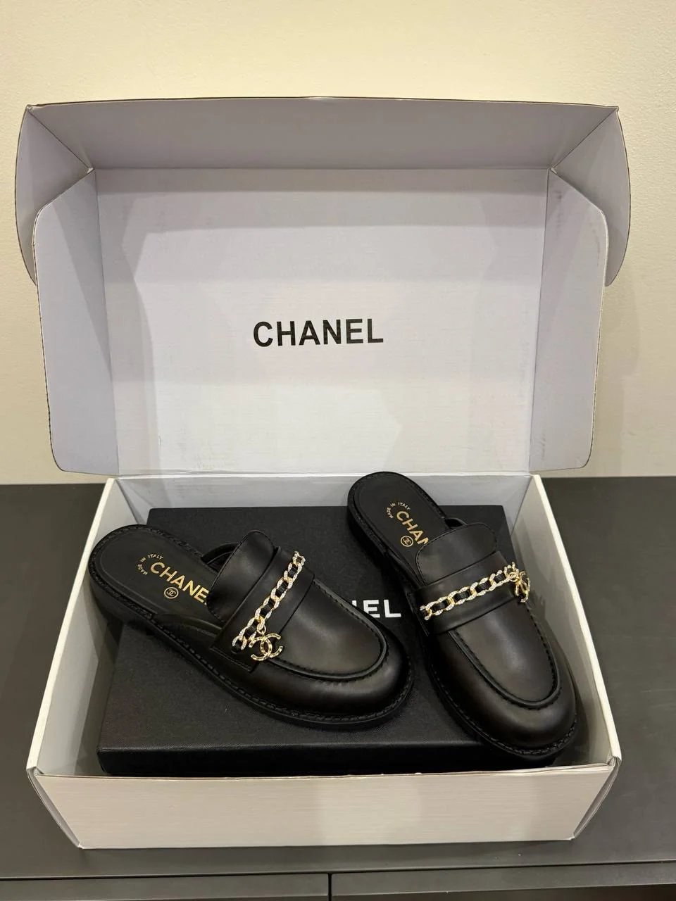 Жіночі мюлі - Chanel